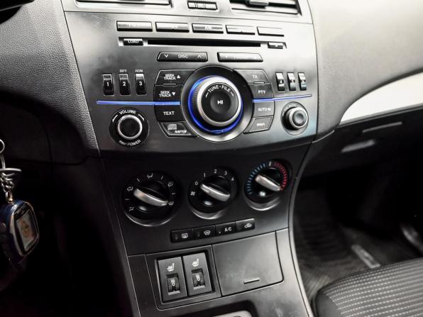 Mazda 3 II (BL) Рестайлинг с пробегом 2012 года, цена 1 000 000 рублей, 194758 км, хэтчбек, Автокод Объявления