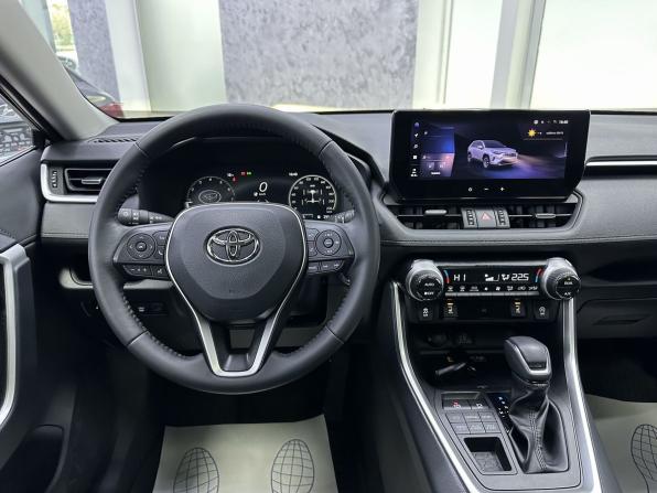 Toyota RAV4 V (XA50) с пробегом 2025 года, цена 3 990 000 рублей, 2542 км, внедорожник, Автокод Объявления