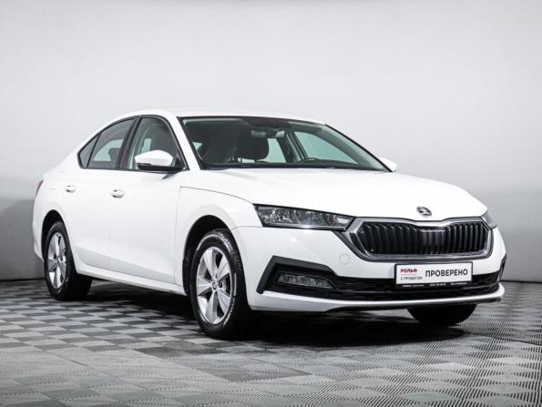 Skoda Octavia IV (A8) с пробегом 2021 года, цена 2 199 000 рублей, 66985 км, лифтбек, Автокод Объявления