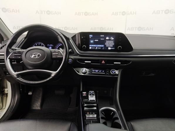 Hyundai Sonata VIII (DN8) с пробегом 2020 года, цена 2 019 000 рублей, 112371 км, седан, Автокод Объявления