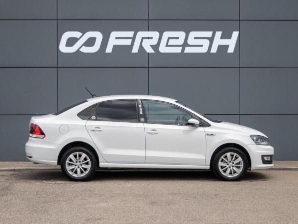 Volkswagen Polo V Рестайлинг с пробегом 2018 года, цена 1 445 000 рублей, 135392 км, седан, Автокод Объявления