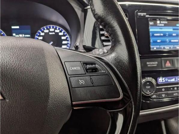 Mitsubishi Outlander III Рестайлинг 2 с пробегом 2015 года, цена 1 665 000 рублей, 169262 км, внедорожник, Автокод Объявления