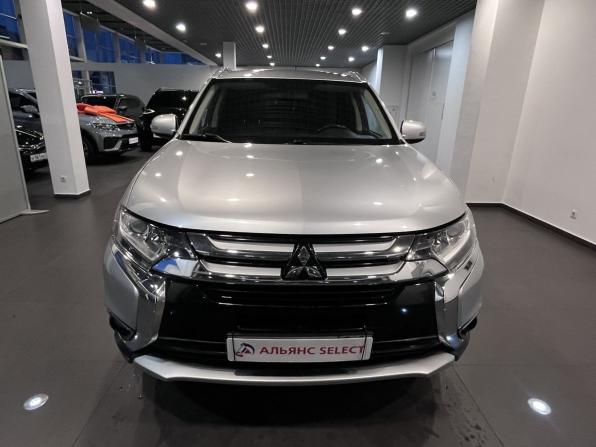 Mitsubishi Outlander III Рестайлинг 2 с пробегом 2017 года, цена 1 739 000 рублей, 201953 км, внедорожник, Автокод Объявления