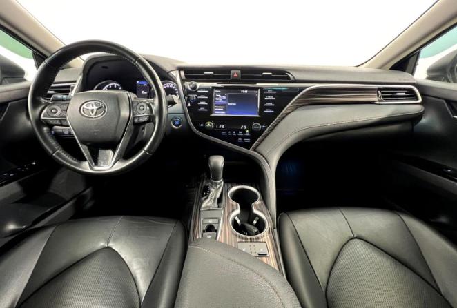 Toyota Camry VIII (XV70) с пробегом 2019 года, цена 2 450 000 рублей, 105880 км, седан, Автокод Объявления