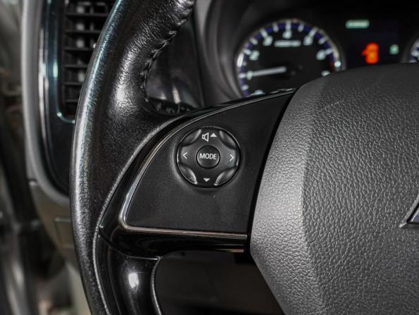 Mitsubishi Outlander III Рестайлинг 2 с пробегом 2015 года, цена 1 799 000 рублей, 164363 км, внедорожник, Автокод Объявления