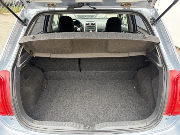 Toyota Auris I Рестайлинг с пробегом 2010 года, цена 965 000 рублей, 240000 км, хэтчбек, Автокод Объявления