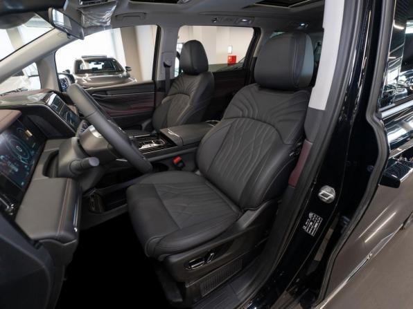 GAC Trumpchi M8 II с пробегом 2026 года, цена 5 000 000 рублей, 35 км, минивэн, Автокод Объявления