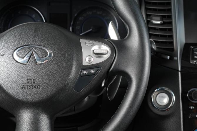 Infiniti FX II (S51) Рестайлинг с пробегом 2013 года, цена 2 349 000 рублей, 221000 км, внедорожник, Автокод Объявления