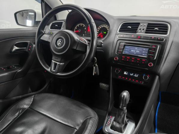 Volkswagen Polo V с пробегом 2013 года, цена 800 000 рублей, 196260 км, седан, Автокод Объявления
