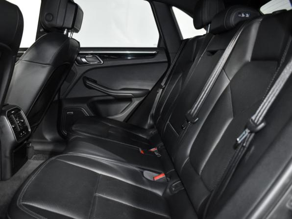 Porsche Macan I с пробегом 2015 года, цена 2 630 000 рублей, 161263 км, внедорожник, Автокод Объявления
