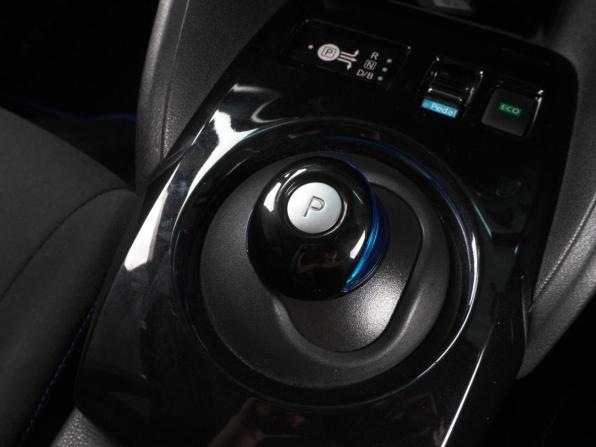 Nissan Leaf II (ZE1) с пробегом 2018 года, цена 1 689 000 рублей, 226549 км, хэтчбек, Автокод Объявления