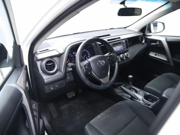 Toyota RAV4 IV (XA40) Рестайлинг с пробегом 2017 года, цена 2 270 000 рублей, 199907 км, внедорожник, Автокод Объявления