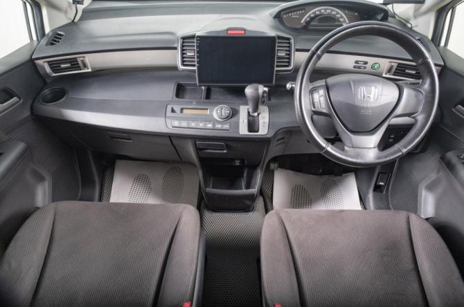 Honda Freed I Рестайлинг с пробегом 2012 года, цена 1 099 000 рублей, 143907 км, компактвэн, Автокод Объявления