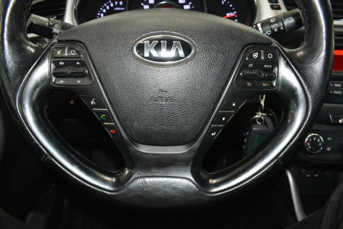 Kia Ceed II с пробегом 2014 года, цена 1 039 000 рублей, 120000 км, хэтчбек, Автокод Объявления