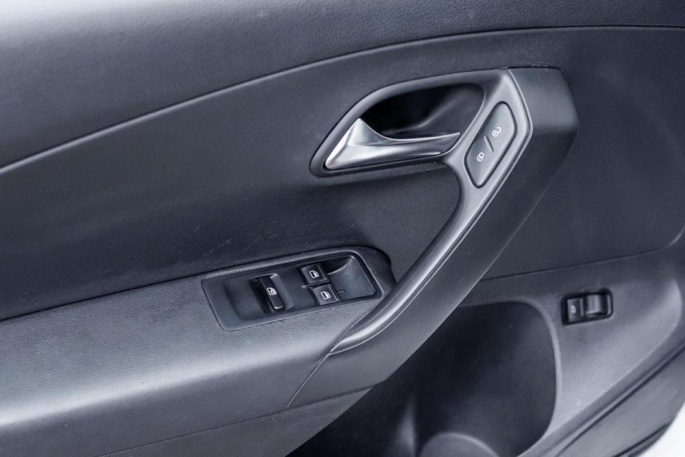 Volkswagen Polo V Рестайлинг Ульяновск  - изображение 9