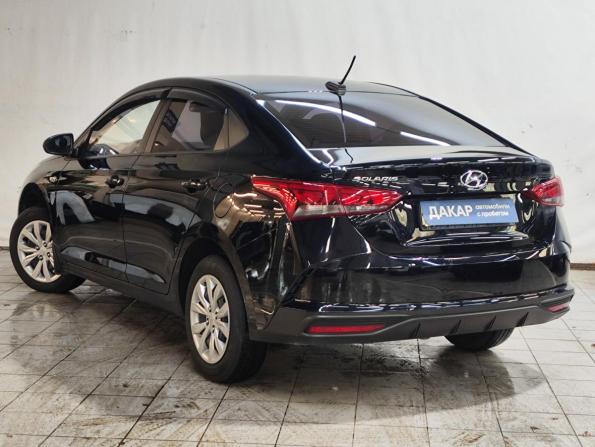 Hyundai Solaris II Рестайлинг с пробегом 2022 года, цена 1 410 000 рублей, 104000 км, седан, Автокод Объявления
