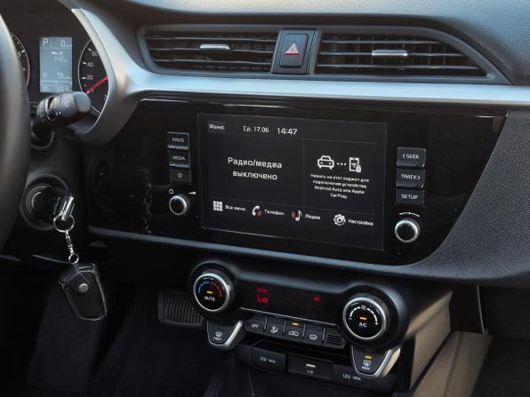 Kia Rio IV Рестайлинг с пробегом 2021 года, цена 1 999 000 рублей, 35515 км, хэтчбек, Автокод Объявления