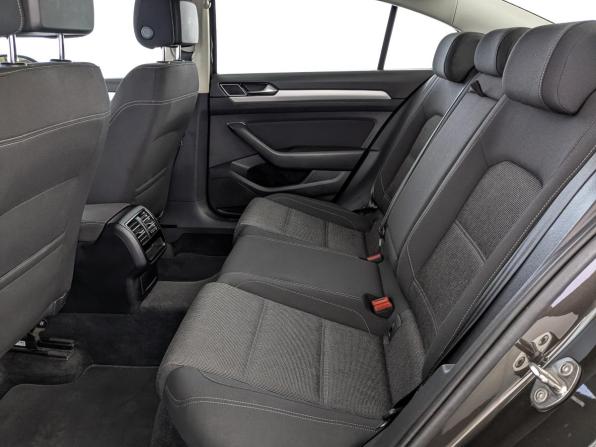 Volkswagen Passat B8 с пробегом 2017 года, цена 1 625 000 рублей, 201139 км, седан, Автокод Объявления