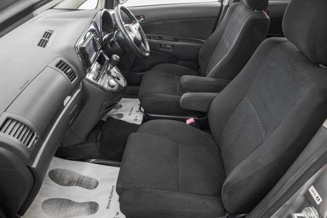 Toyota Wish I Рестайлинг с пробегом 2006 года, цена 999 000 рублей, 146500 км, компактвэн, Автокод Объявления