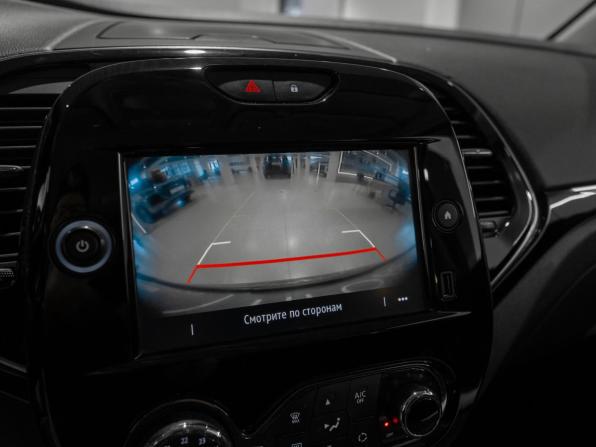 Renault Kaptur I Рестайлинг с пробегом 2021 года, цена 1 840 000 рублей, 46299 км, внедорожник, Автокод Объявления