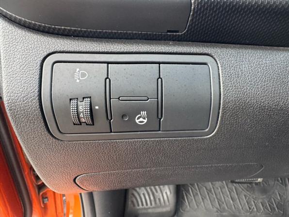 Hyundai Solaris I Рестайлинг с пробегом 2014 года, цена 939 000 рублей, 143622 км, седан, Автокод Объявления