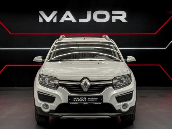 Renault Sandero II Рестайлинг с пробегом 2018 года, цена 975 000 рублей, 130038 км, хэтчбек, Автокод Объявления
