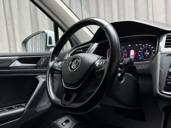 Volkswagen Tiguan II с пробегом 2019 года, цена 2 549 000 рублей, 133500 км, внедорожник, Автокод Объявления