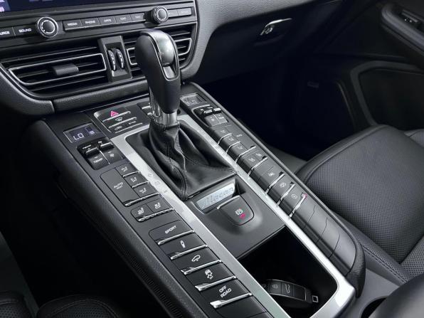 Porsche Macan I Рестайлинг с пробегом 2020 года, цена 5 999 000 рублей, 24295 км, внедорожник, Автокод Объявления