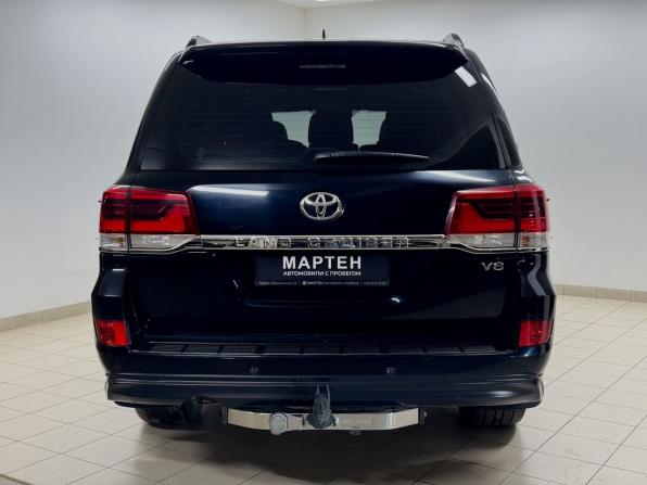 Toyota Land Cruiser 200 Series Рестайлинг 2 с пробегом 2018 года, цена 7 400 000 рублей, 138744 км, внедорожник, Автокод Объявления
