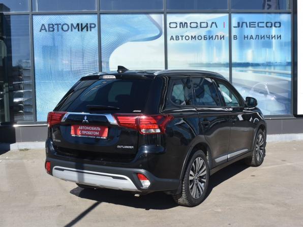 Mitsubishi Outlander III Рестайлинг 3 с пробегом 2019 года, цена 2 060 000 рублей, 82028 км, внедорожник, Автокод Объявления