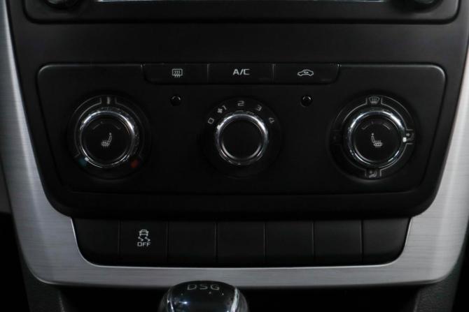Skoda Yeti I Рестайлинг с пробегом 2014 года, цена 1 059 000 рублей, 184842 км, внедорожник, Автокод Объявления