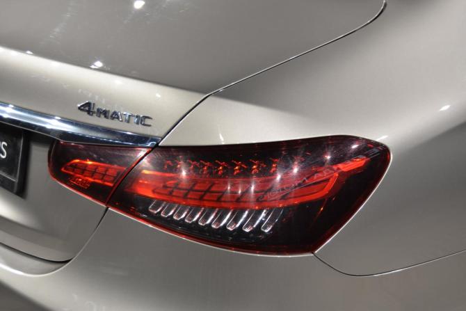Mercedes-Benz E-Класс V (W213 S213 C238) Рестайлинг с пробегом 2021 года, цена 4 150 000 рублей, 115000 км, седан, Автокод Объявления