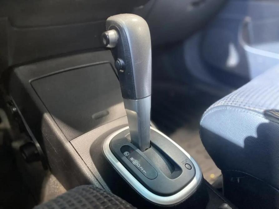 Nissan Tiida I Рестайлинг Челябинск  - изображение 17