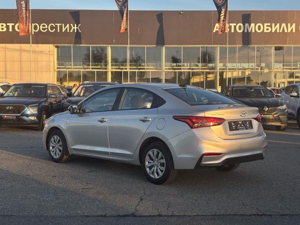 Hyundai Solaris II с пробегом 2019 года, цена 1 385 000 рублей, 70500 км, седан, Автокод Объявления
