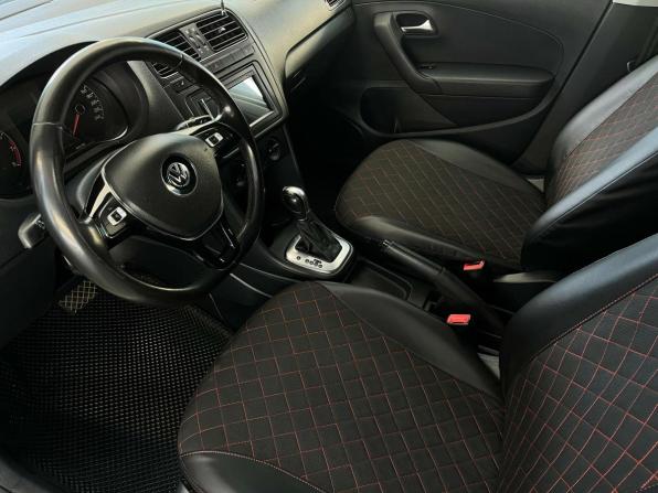 Volkswagen Polo V Рестайлинг с пробегом 2018 года, цена 1 172 140 рублей, 119017 км, седан, Автокод Объявления