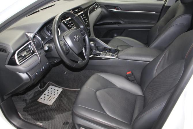 Toyota Camry VIII (XV70) с пробегом 2019 года, цена 2 689 000 рублей, 101721 км, седан, Автокод Объявления