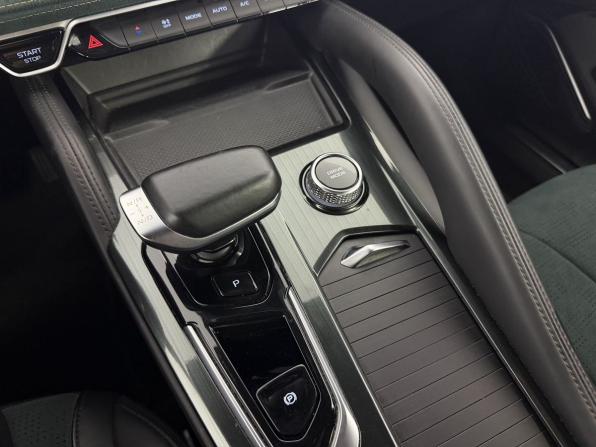 Geely Monjaro I с пробегом 2024 года, цена 3 250 000 рублей, 52500 км, внедорожник, Автокод Объявления