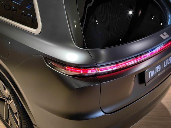 Новый Li Auto (Lixiang) L9 I Рестайлинг 2025 года, цена 11 990 000 рублей, внедорожник, Автокод Объявления