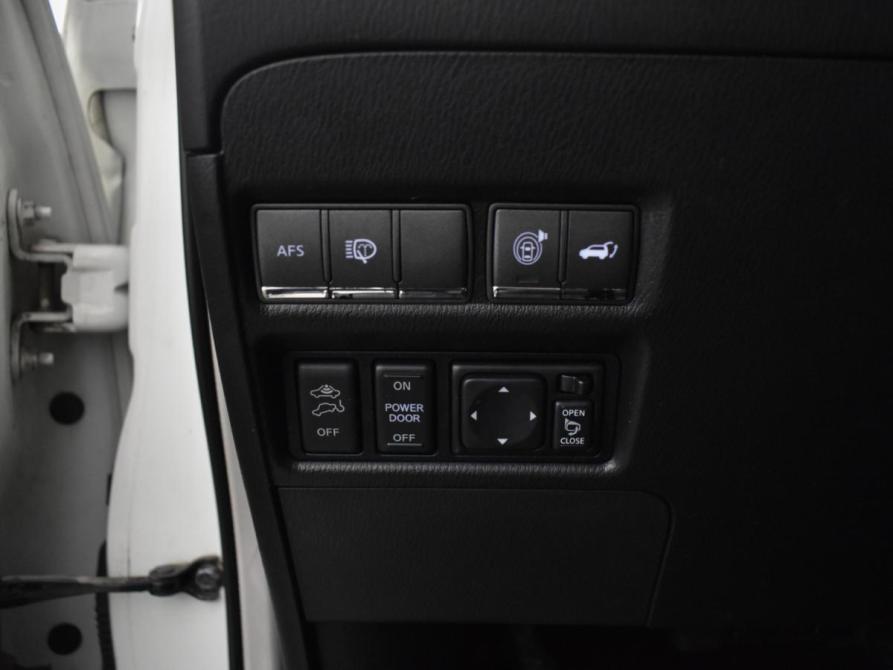 Infiniti QX56 II Санкт-Петербург  - изображение 23