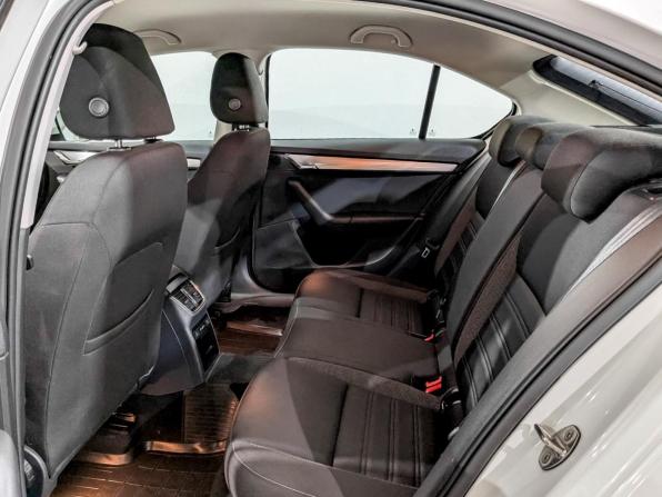 Skoda Octavia III (A7) Рестайлинг с пробегом 2020 года, цена 1 860 000 рублей, 80725 км, лифтбек, Автокод Объявления