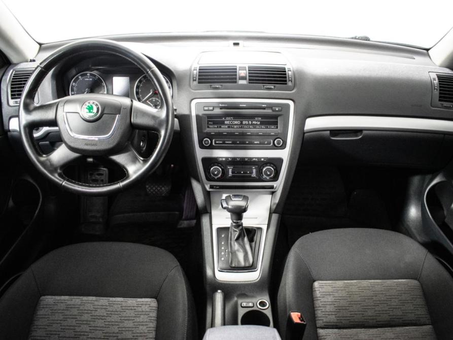 Skoda Octavia II (A5) Рестайлинг Москва  - изображение 12