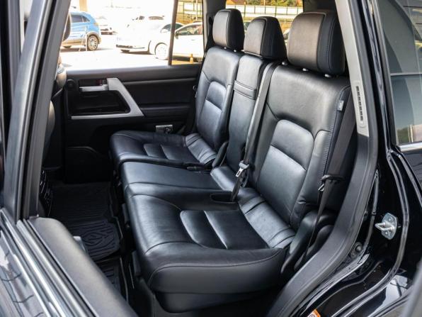 Toyota Land Cruiser 200 Series Рестайлинг 2 с пробегом 2019 года, цена 7 699 000 рублей, 134154 км, внедорожник, Автокод Объявления