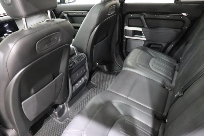 Land Rover Defender II с пробегом 2021 года, цена 5 595 000 рублей, 40731 км, внедорожник, Автокод Объявления