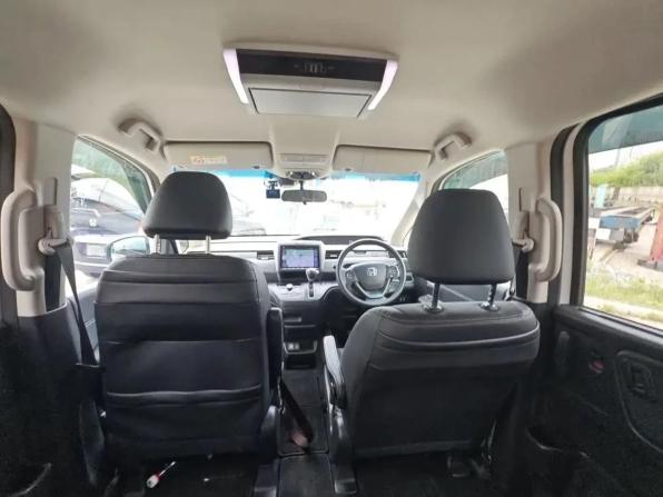 Honda Freed II Рестайлинг с пробегом 2023 года, цена 1 690 000 рублей, 40000 км, компактвэн, Автокод Объявления