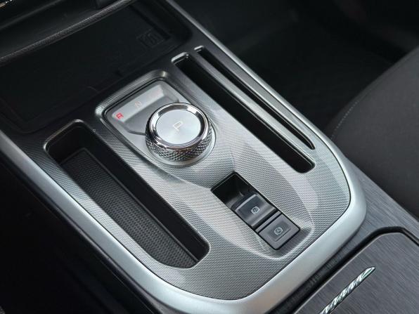 Haval Jolion I с пробегом 2023 года, цена 1 550 000 рублей, 42400 км, внедорожник, Автокод Объявления