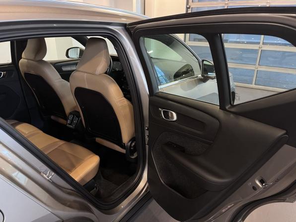 Volvo XC40 I с пробегом 2021 года, цена 3 550 000 рублей, 112280 км, внедорожник, Автокод Объявления