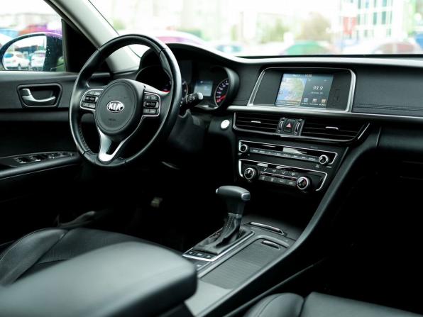 Kia K5 II с пробегом 2017 года, цена 1 899 000 рублей, 71400 км, седан, Автокод Объявления