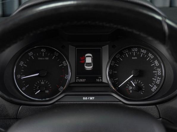 Skoda Octavia III (A7) с пробегом 2015 года, цена 1 399 000 рублей, 212637 км, лифтбек, Автокод Объявления