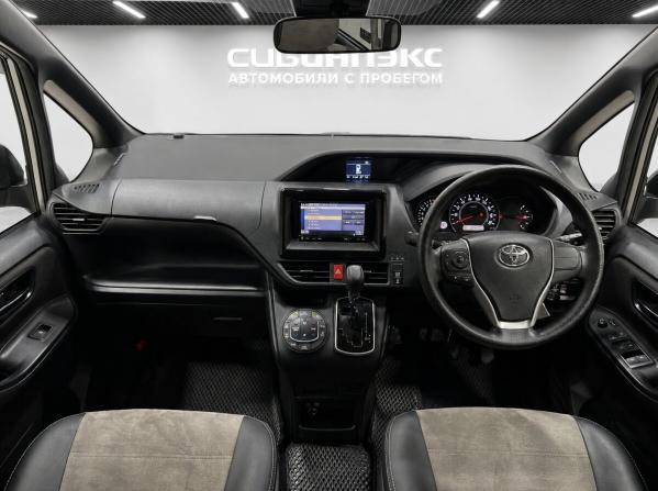 Toyota Noah III (R80) Рестайлинг с пробегом 2018 года, цена 2 150 000 рублей, 125000 км, минивэн, Автокод Объявления