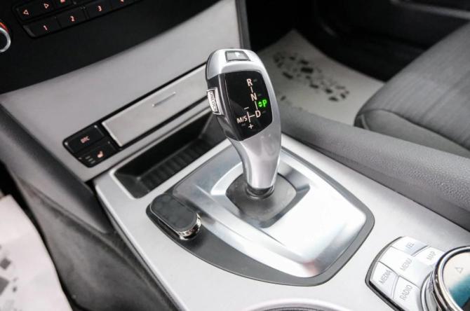 BMW 5 серии V (E60/E61) Рестайлинг с пробегом 2009 года, цена 1 099 000 рублей, 323000 км, седан, Автокод Объявления